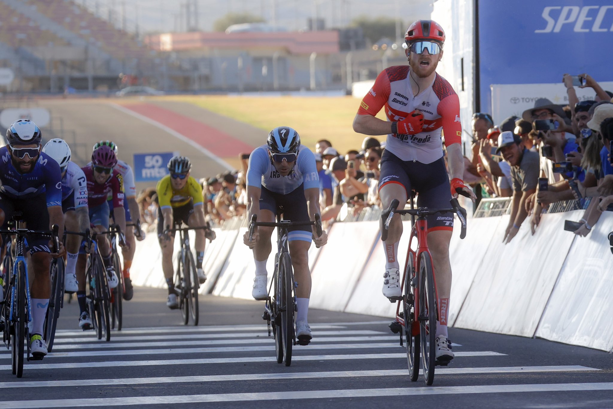 Simmons gana tercera etapa, Bennett sigue de líder en Vuelta a San Juan.