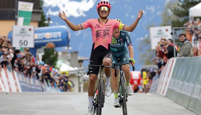 Tour Romandía: Carapaz gana etapa reina y Carlos Rodríguez nuevo líder.