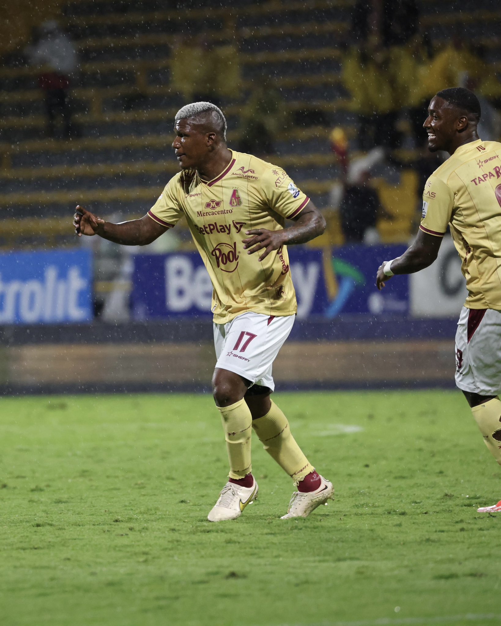 Tolima remonta ante La Equidad y en Manizales empatan el Once y Santa Fe.