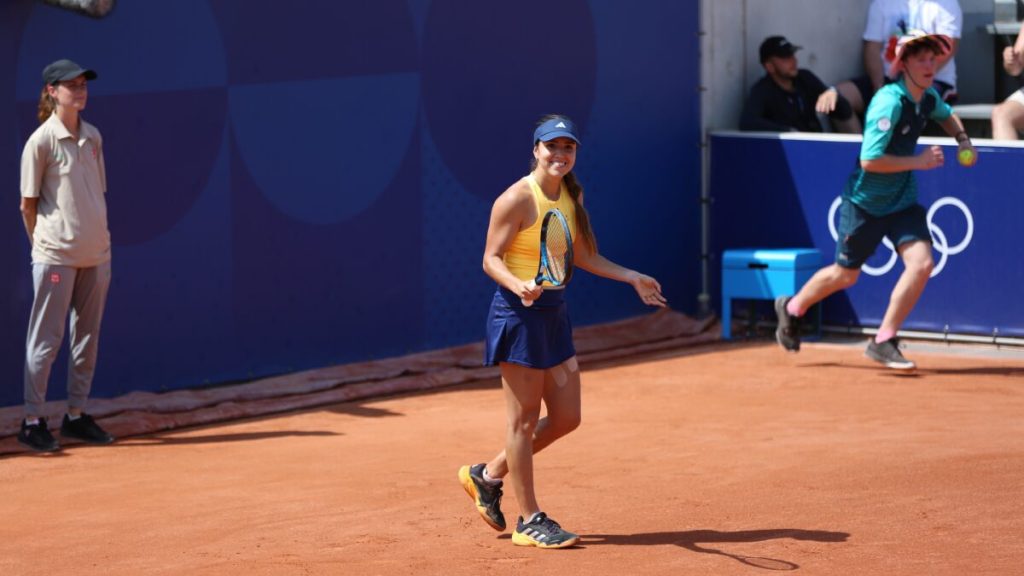 La tenista María Camila Osorio se despide de París 2024.