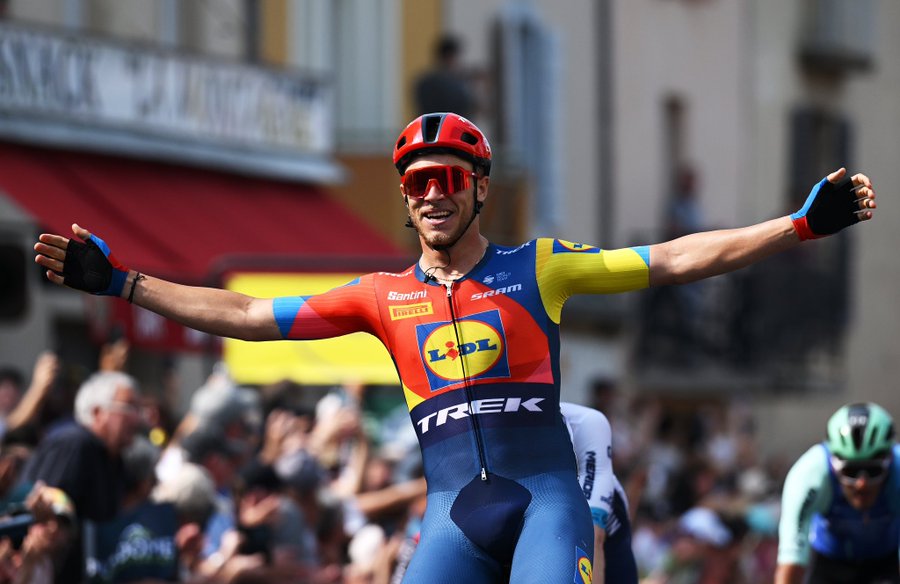 Critérium Dauphiné: italiano gana segunda etapa y es nuevo líder.