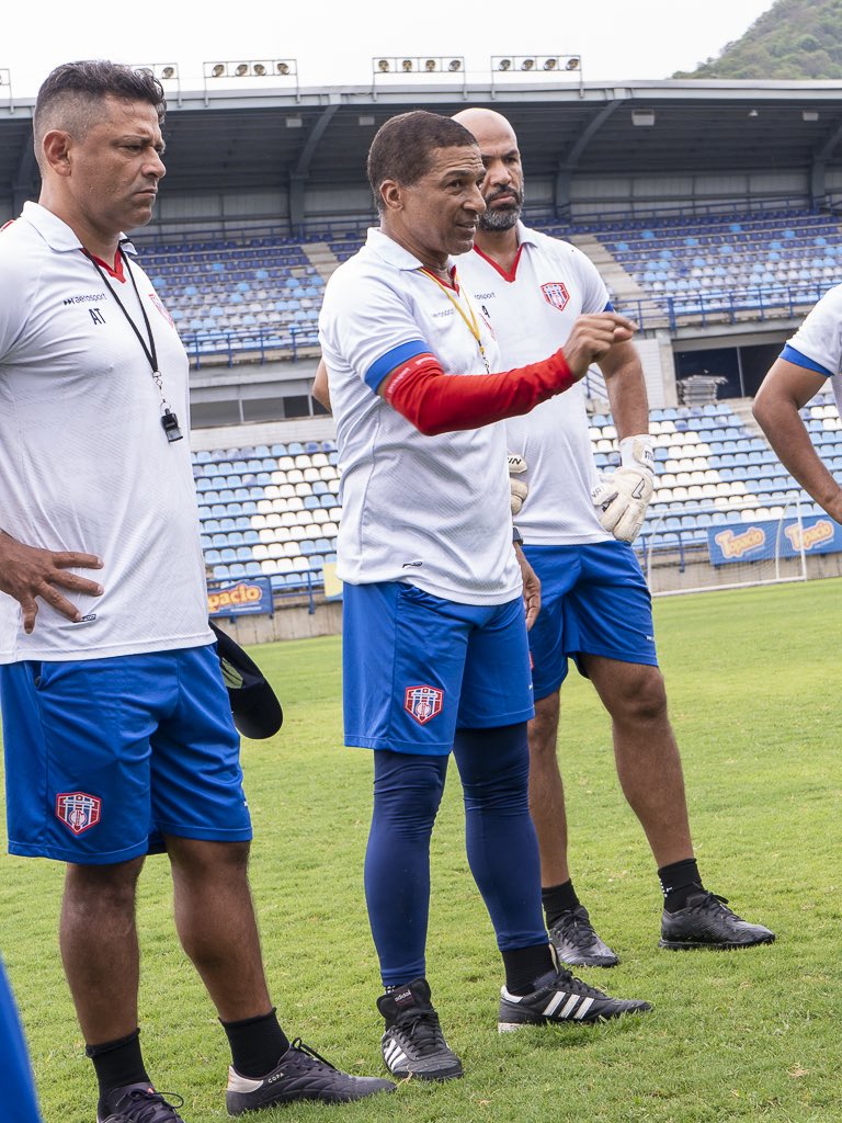 Alexis García primer técnico en caer en la Liga BetPlay II.